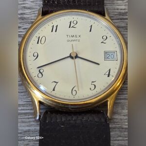 Montre Homme Vintage Timex M CELL Cuir Véritable Quartz Analogique Fonctionnelle